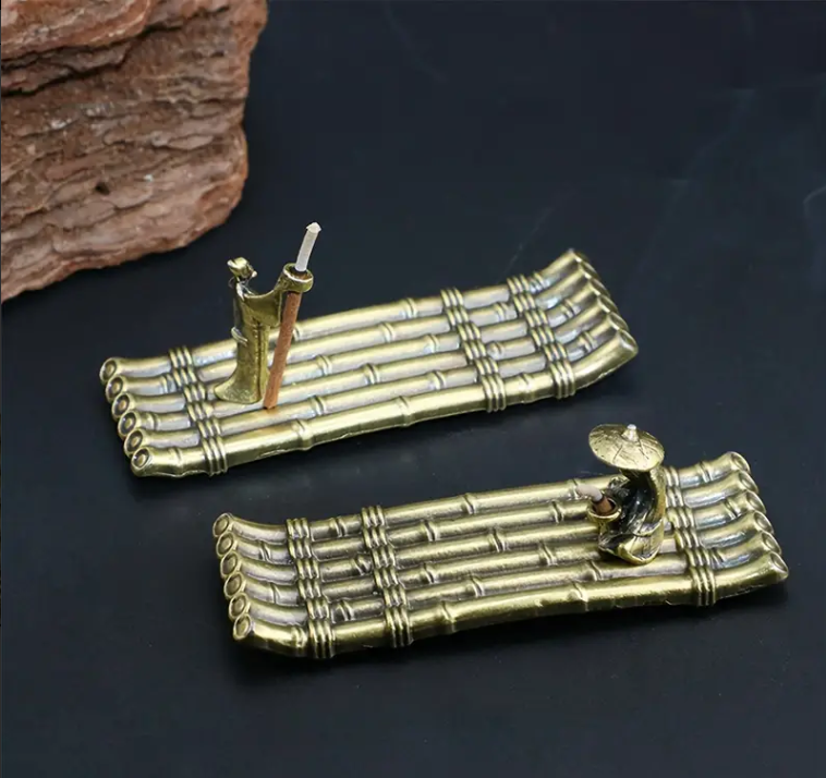 Queimador de Incenso de Barco de Metal